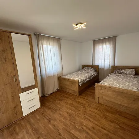Apartment Lux *